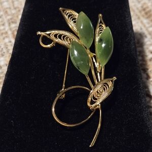Vintage Green Jade Goldtone Filigree Leaf Brooch 2 1/2"X1 1/4"
